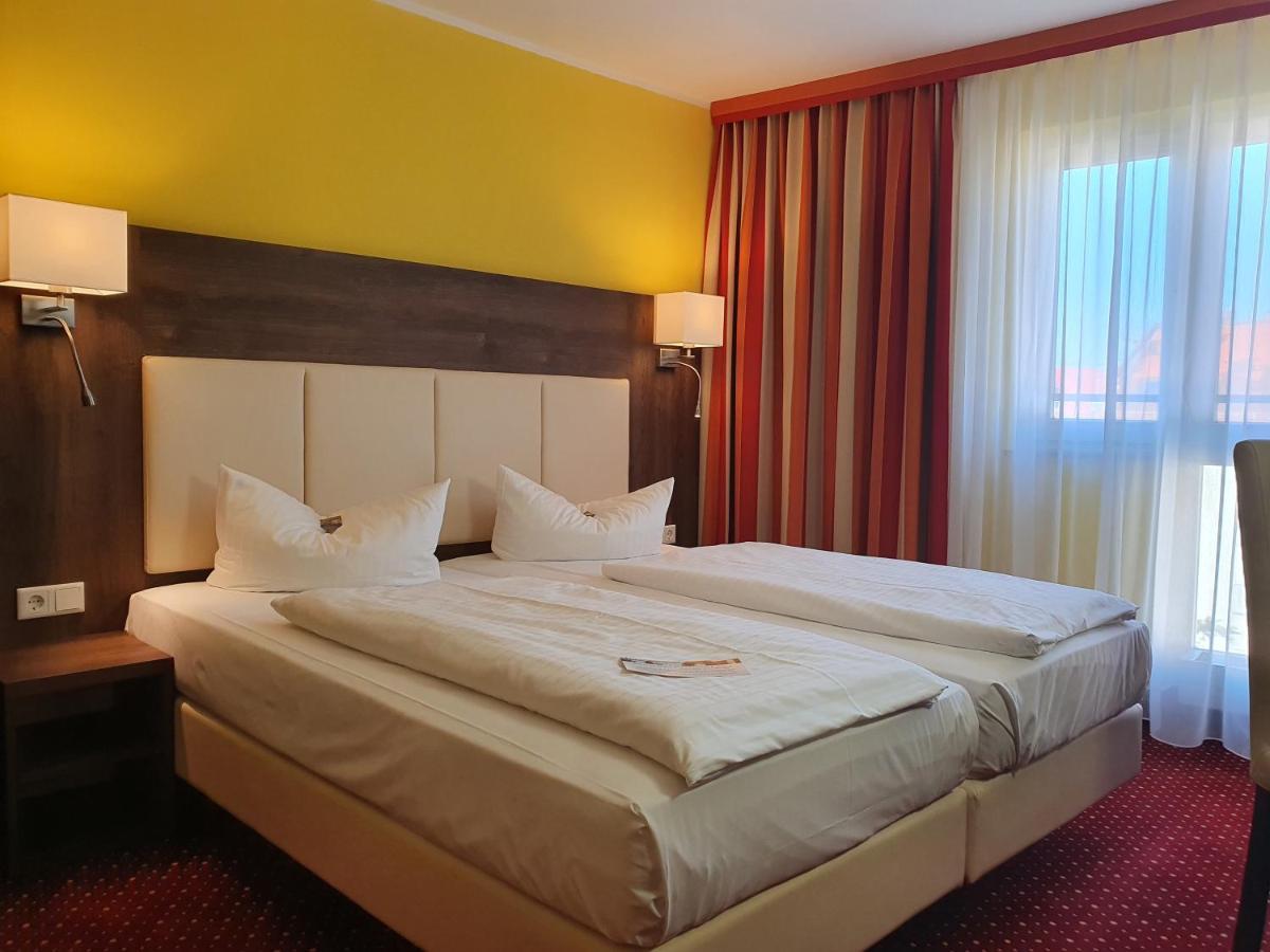 Invite Hotel Nuernberg City Exterior foto